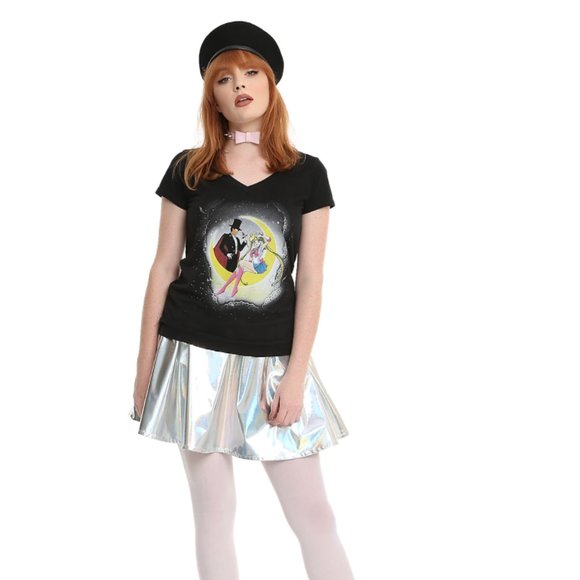 ❣️2/$36 Toei Animation RARE Licensed Sailor Moon Tuxedo Mask XS V Neck T-Shirt - Picture 1 of 11